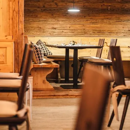 Hotel Arpuria L Hidden Luxury Mountain - Adults Friendly