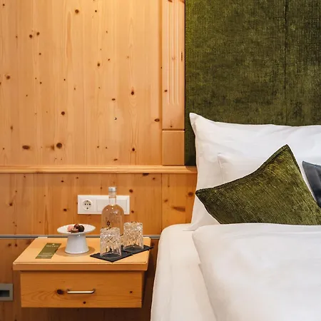 Arpuria L Hidden Luxury Mountain - Adults Friendly Hotel Sankt Anton am Arlberg