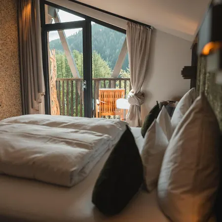 Arpuria L Hidden Luxury Mountain - Adults Friendly Hotel Sankt Anton am Arlberg